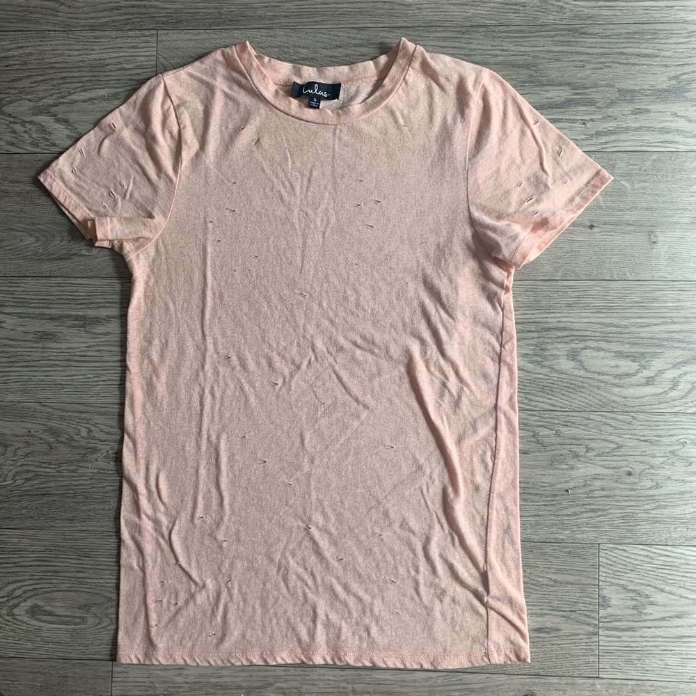 Ripped salmon pink short sleeve tee